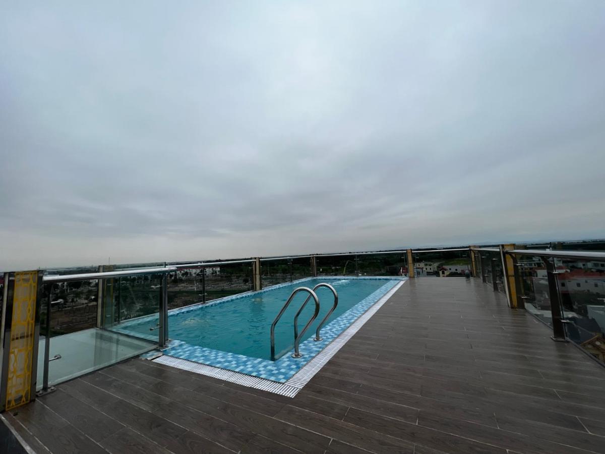 Marina Golfview Apartment Tho Son