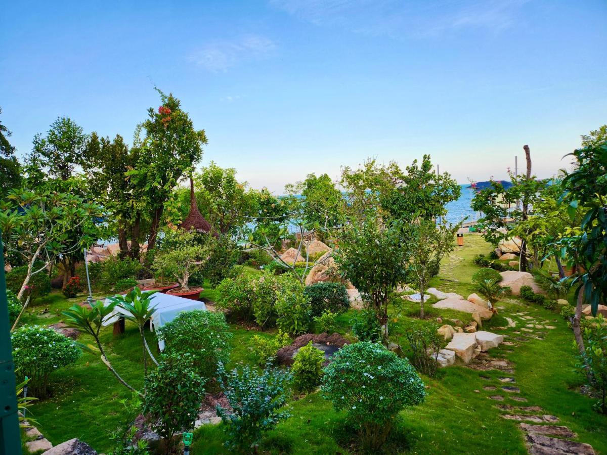 Resort Voyage Beach