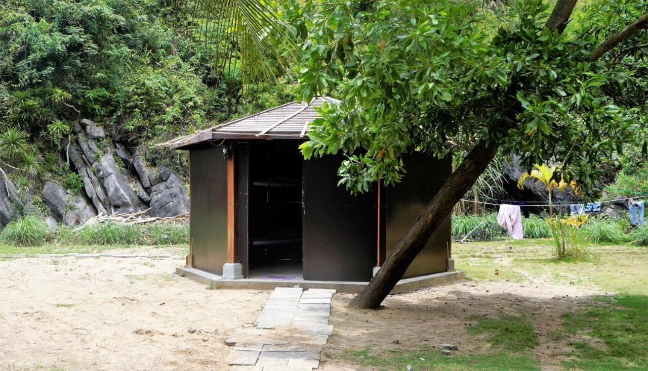 Hostel Catba House *