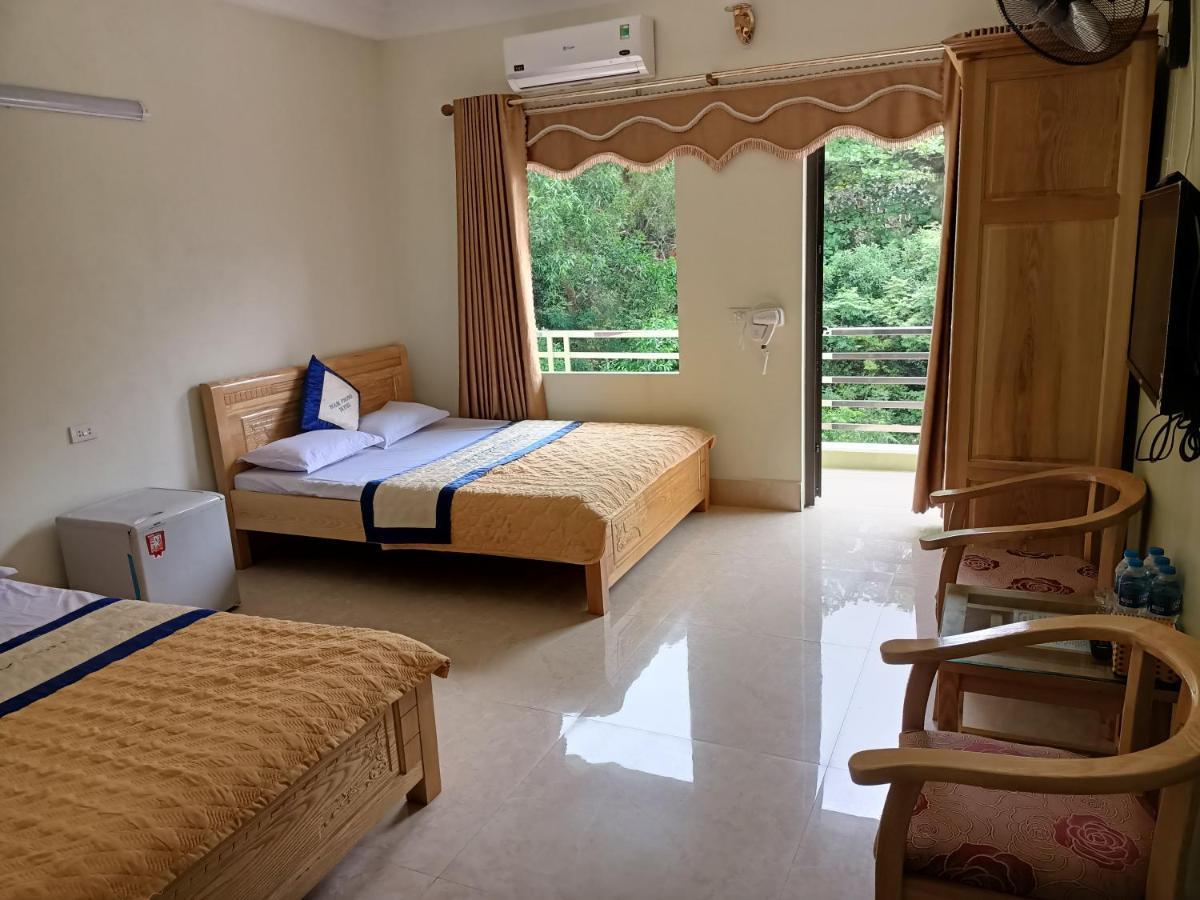 Nam Phong Hotel *