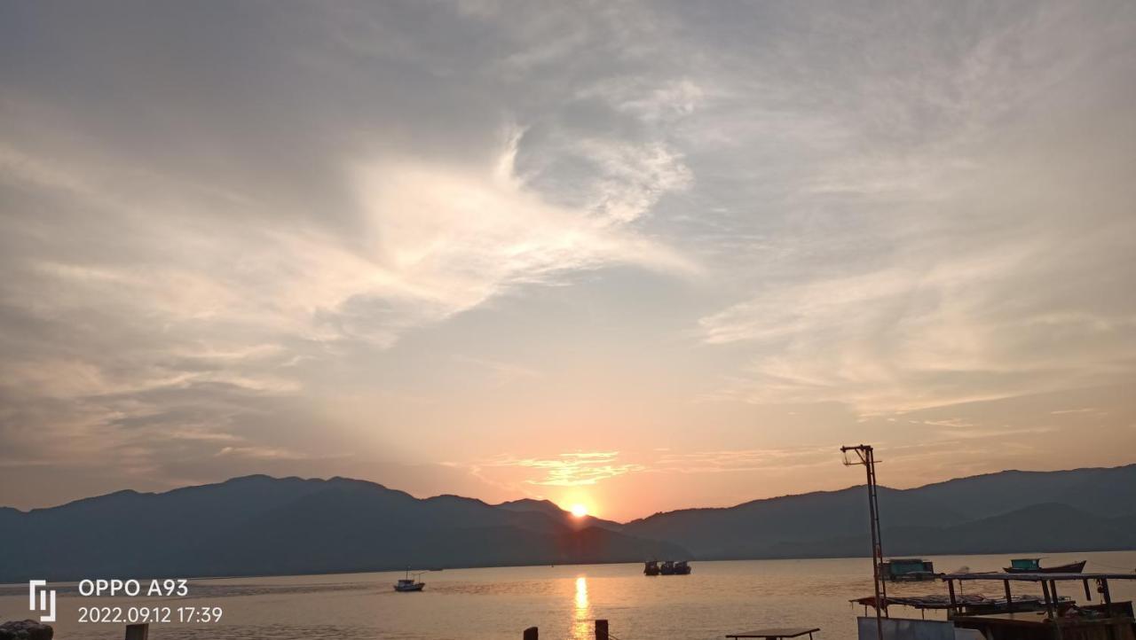 Nam Phong *