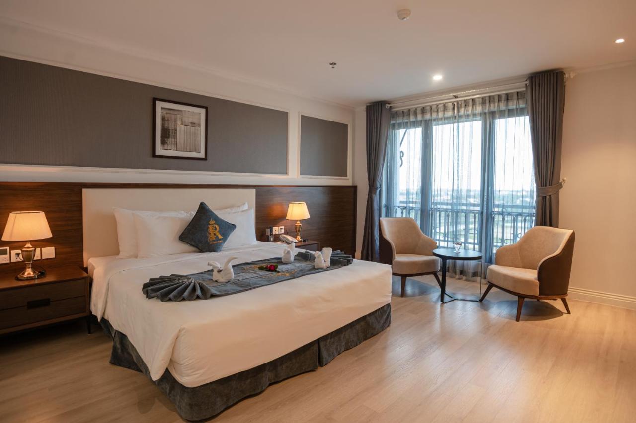 Hotel Rex Quang Binh 4*