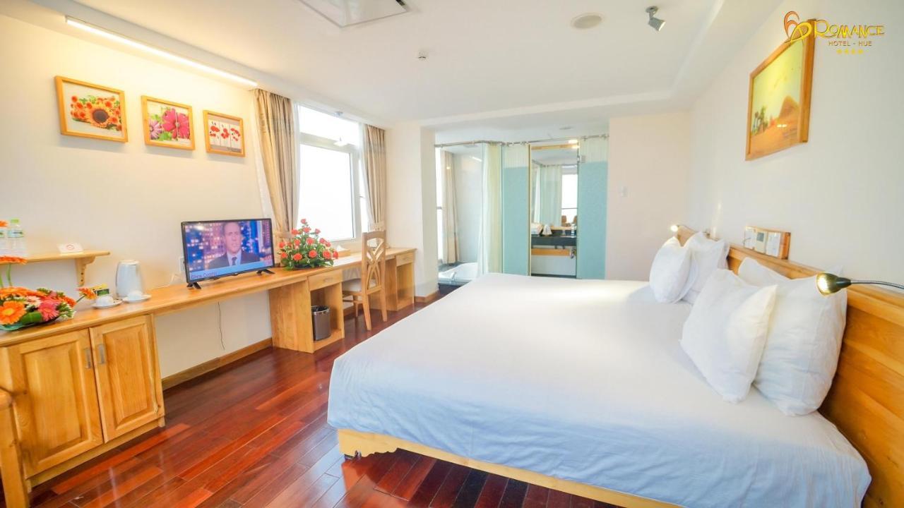 Romance Huế