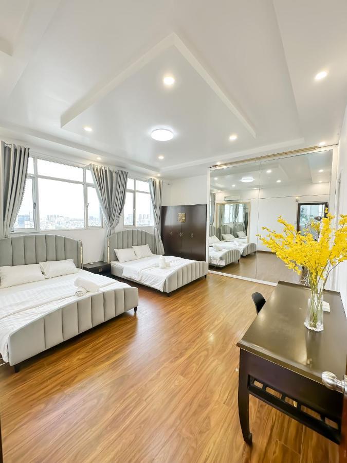 Apartment White Penthouse-rooftop Pool Private -central Ho Chi Minh City