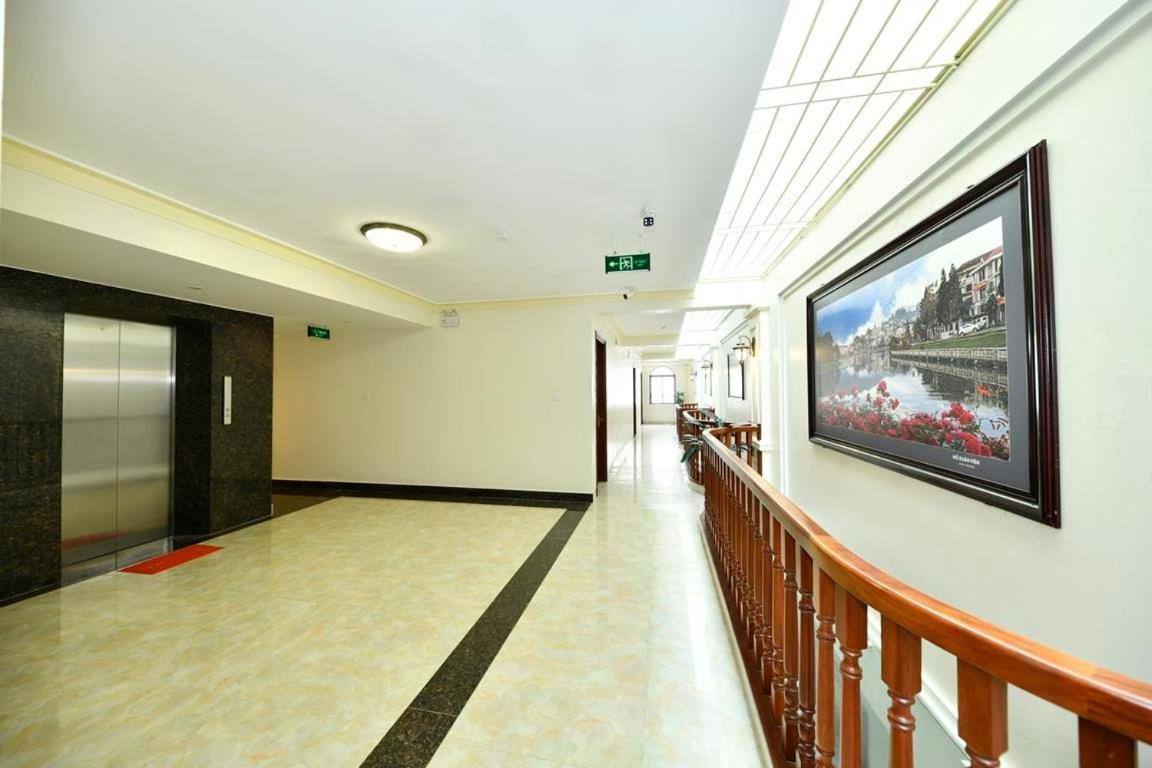 Hotel Symphony