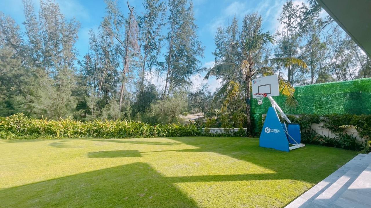 Resort Deluxe Ocean Along The 5*
