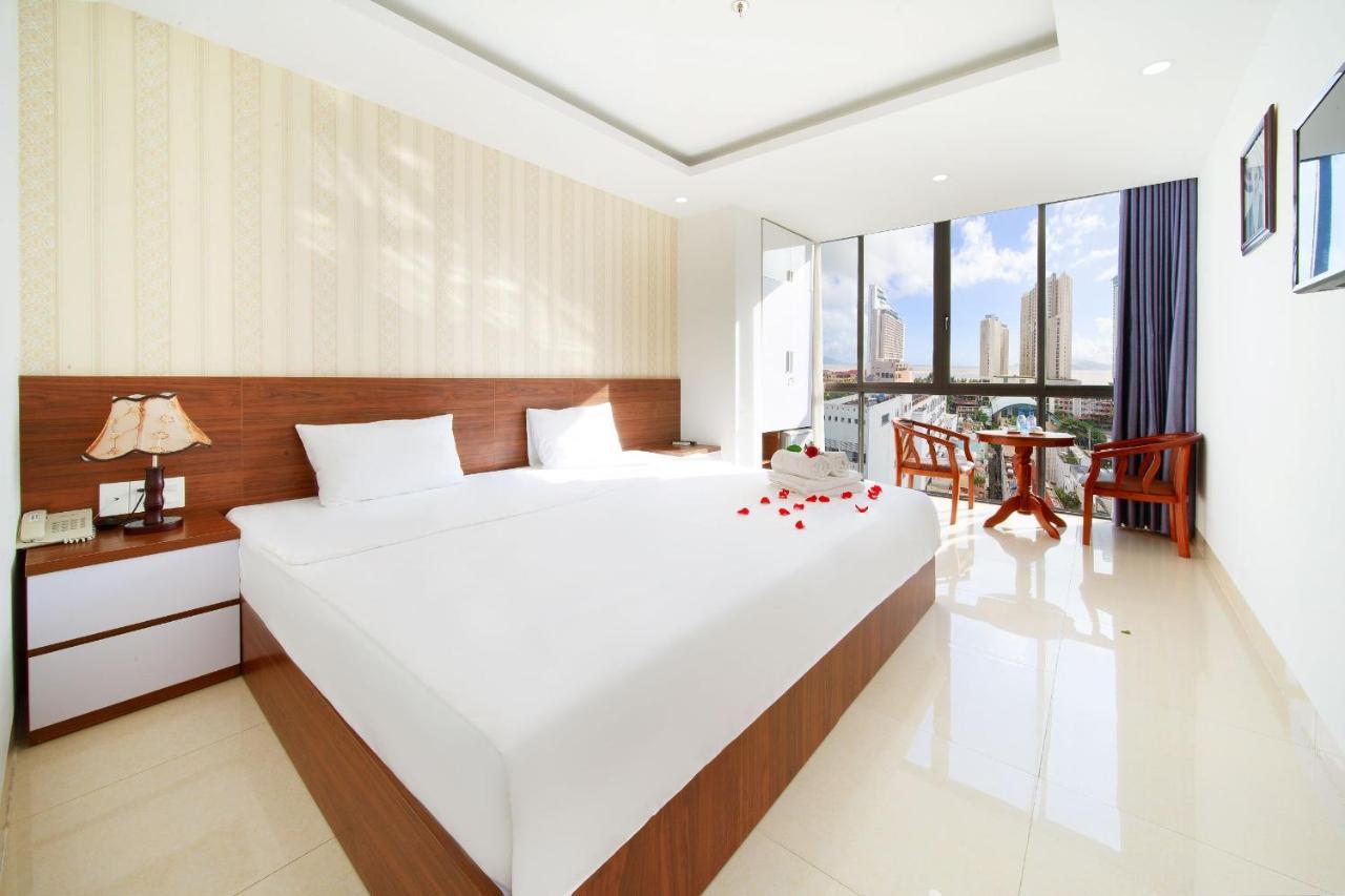 Ha Nhung Nha Trang
