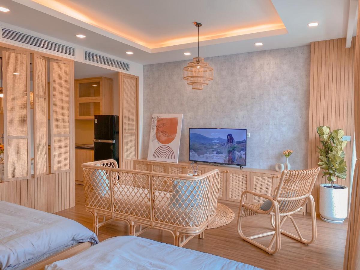 Ho Flc Sea Tower Alvar Tran Apartment