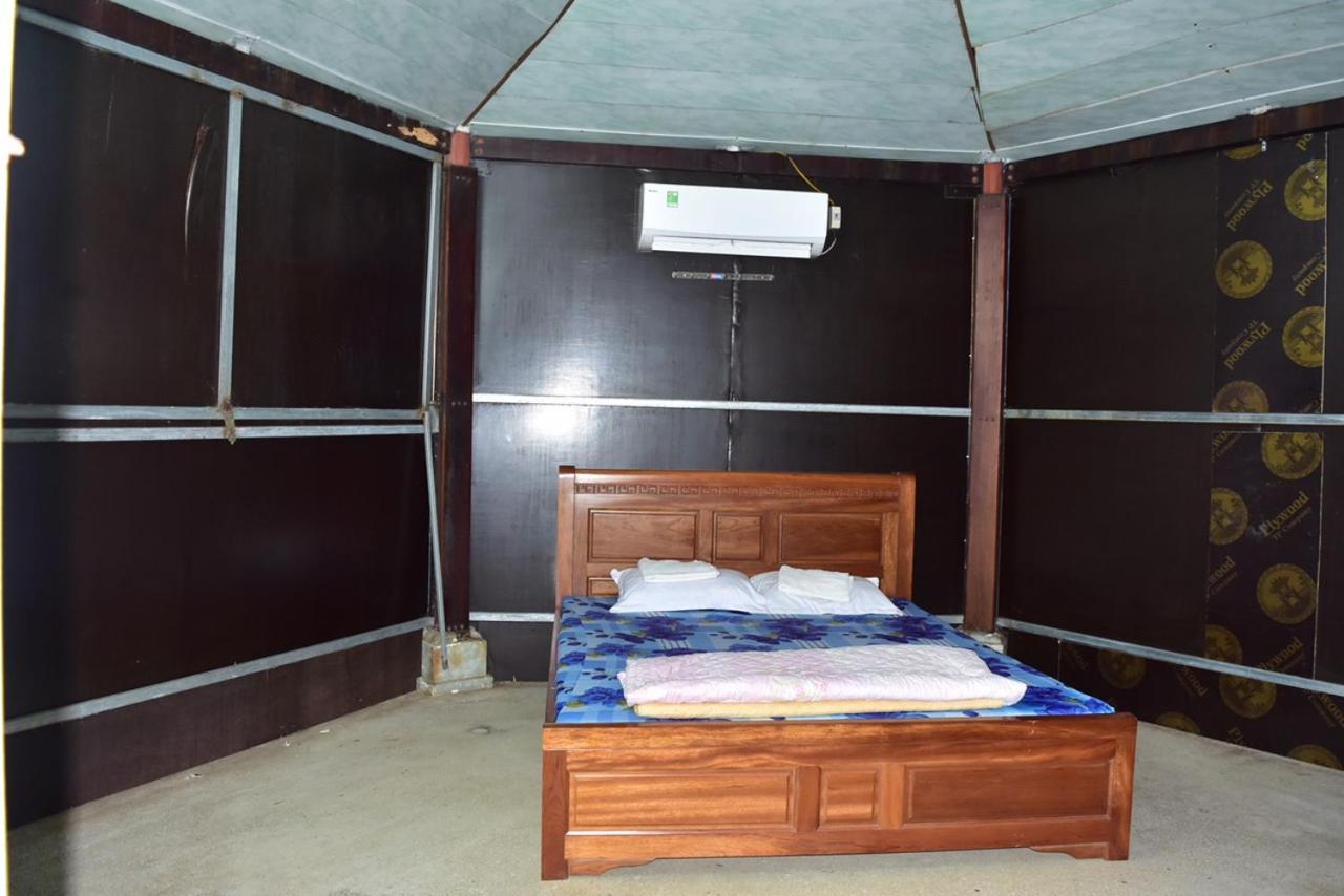 Hostel Catba House *