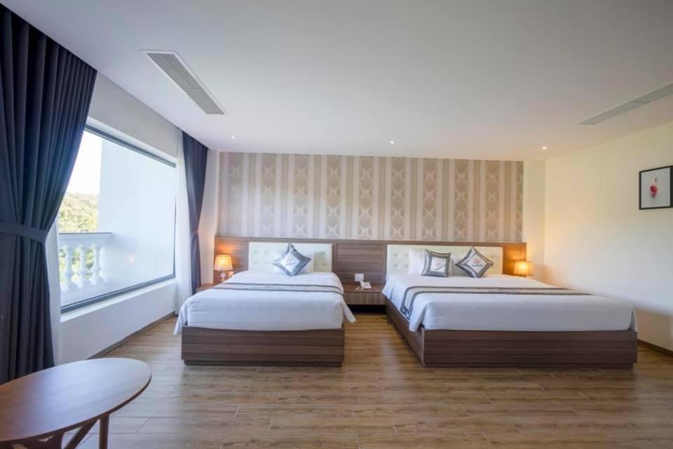 Um-pq Hotel *