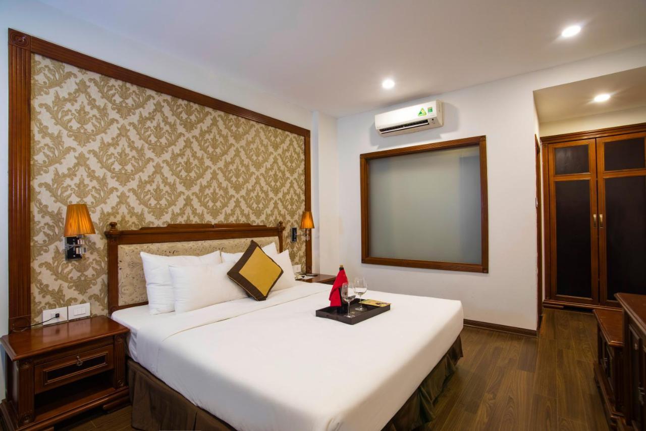 Western Hotel 4*