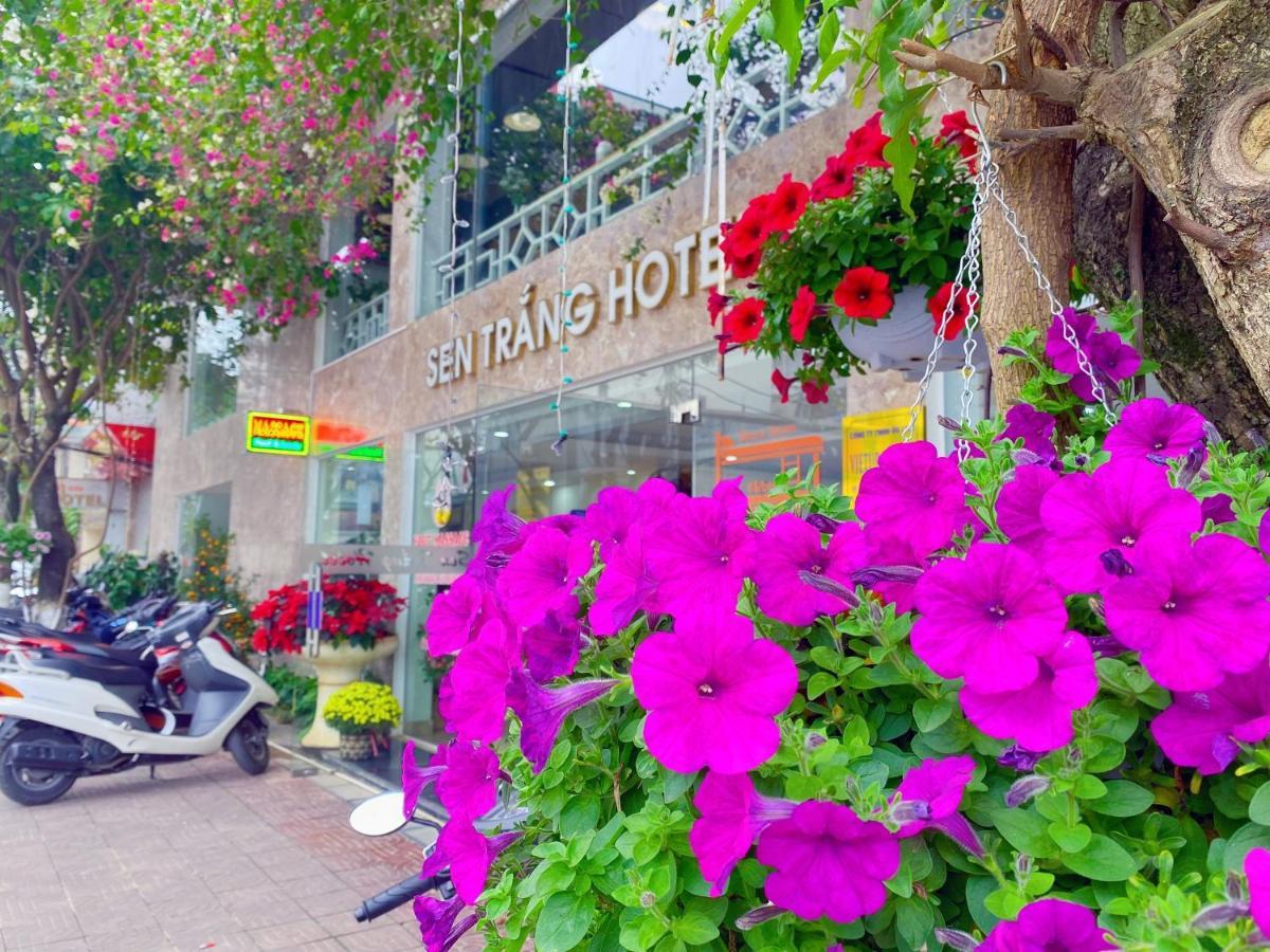 Hotel Sen Trang 2*