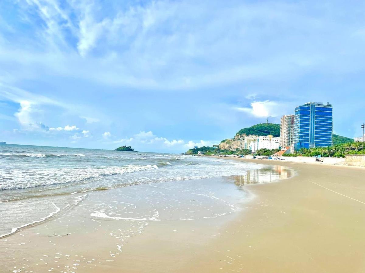 Ngoc By The Moment Hotel 2*