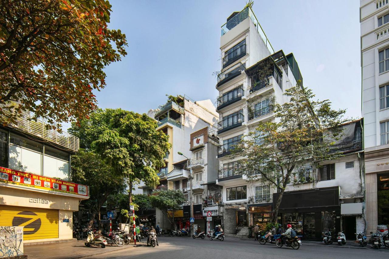 San Palace & Hanoi