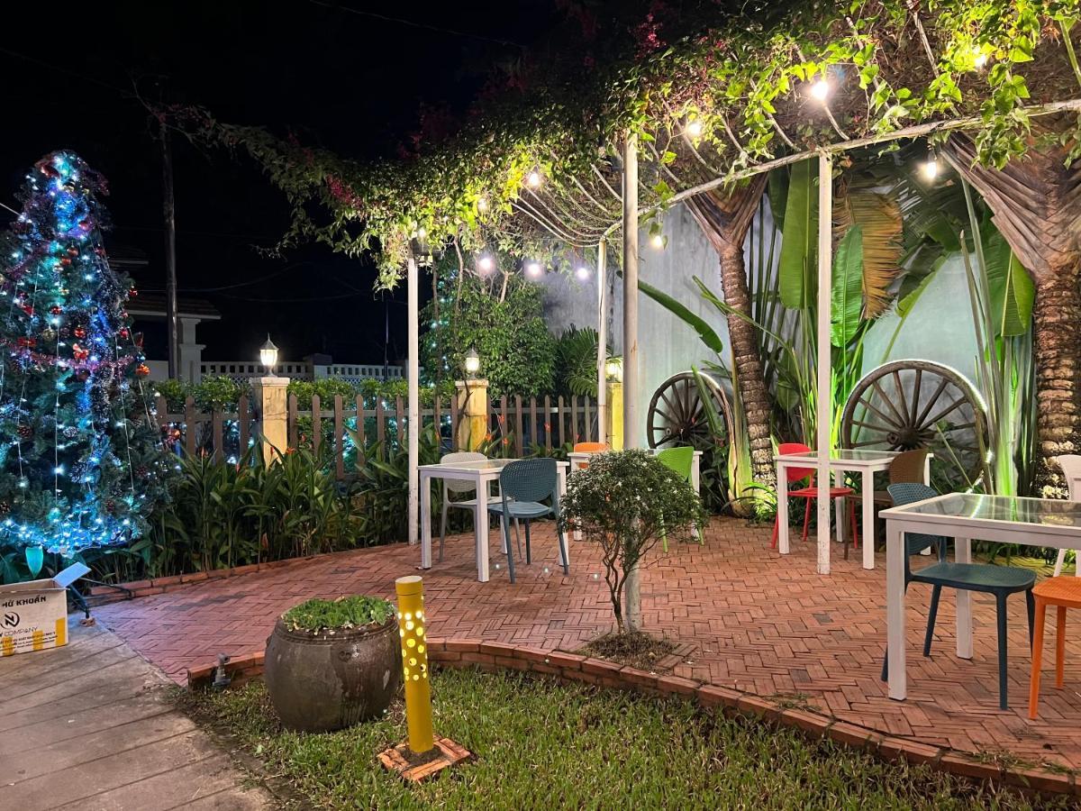 Ở trọ Tropical Garden *