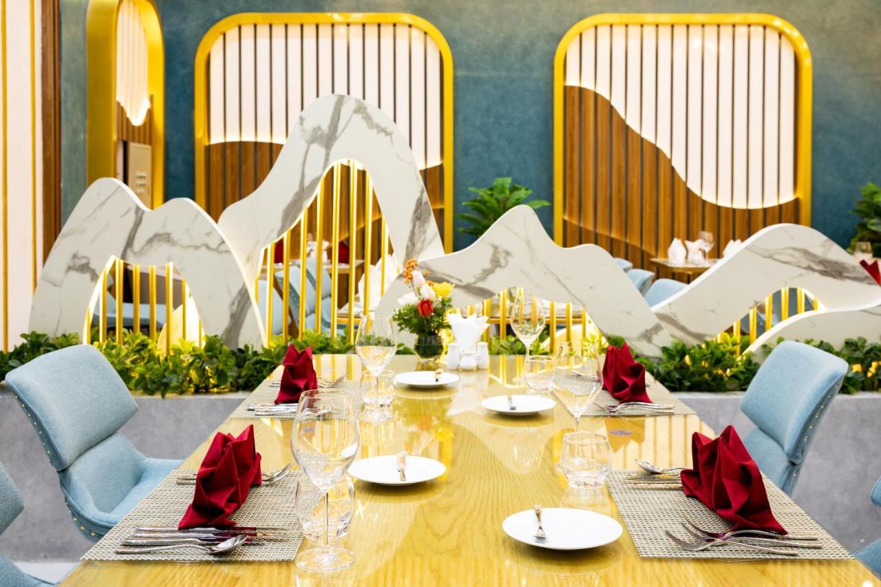Glenda Tower Khách sạn 4*