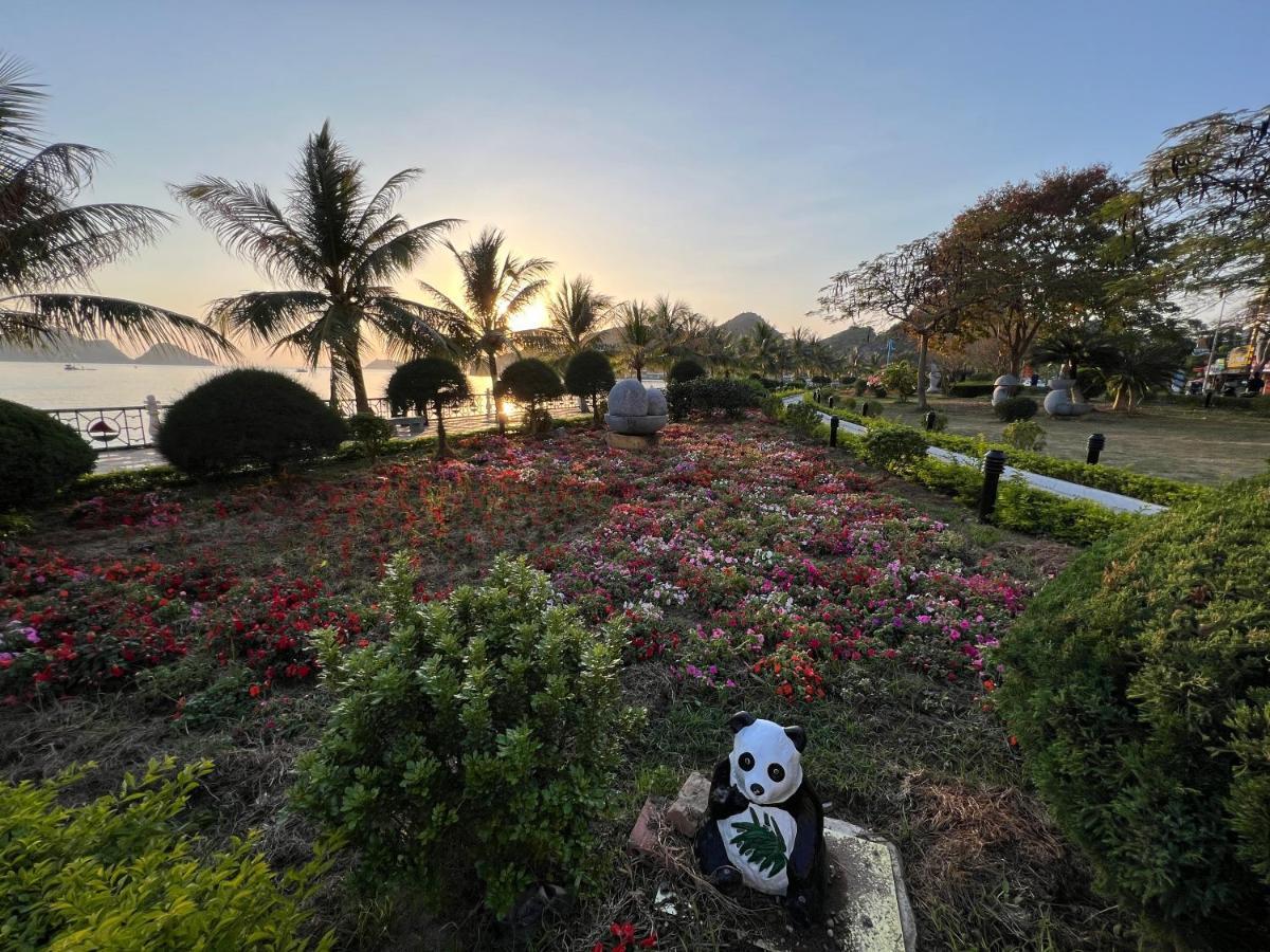 Hotel Huong Cang Sea View