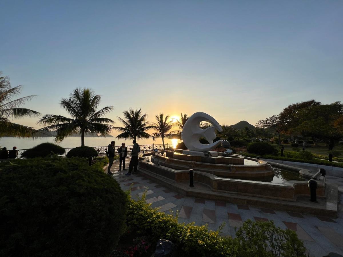 Huong Cang Sea View * Dong Khe Sau