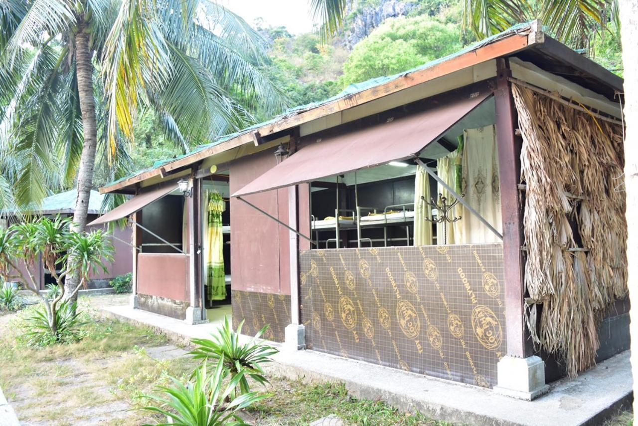 Catba House Hostel