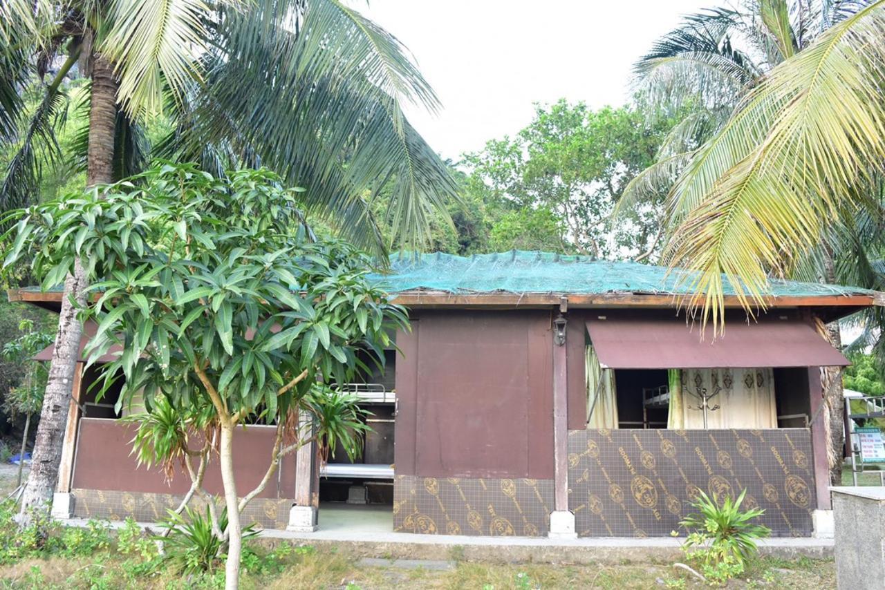 Hostel Catba House *