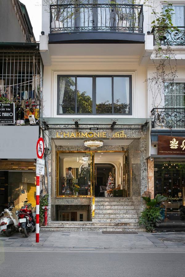 San Palace & Hanoi