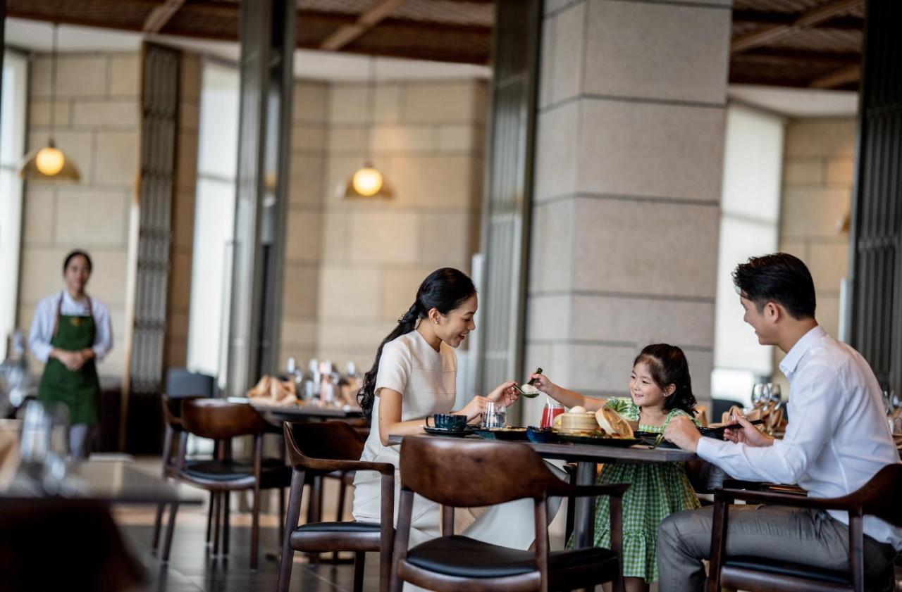 Crowne Plaza Centre By Ihg Hotel