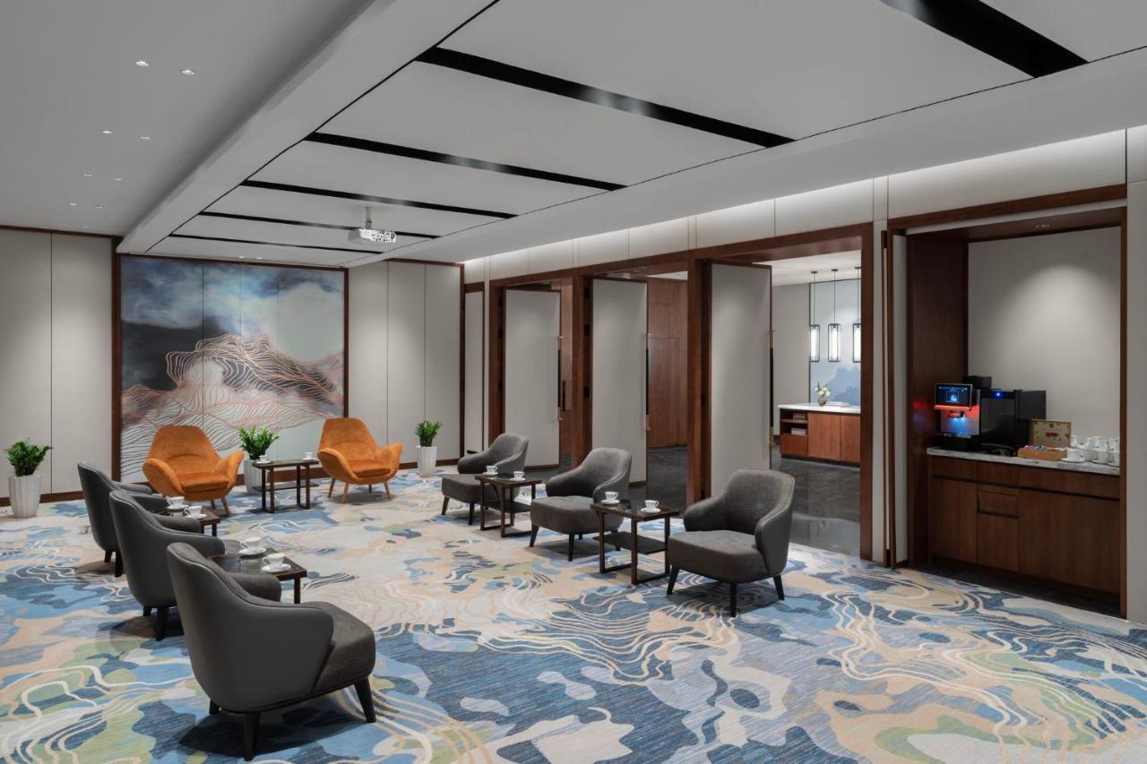 Crowne Plaza Centre By Ihg Hotel Vinh Yen