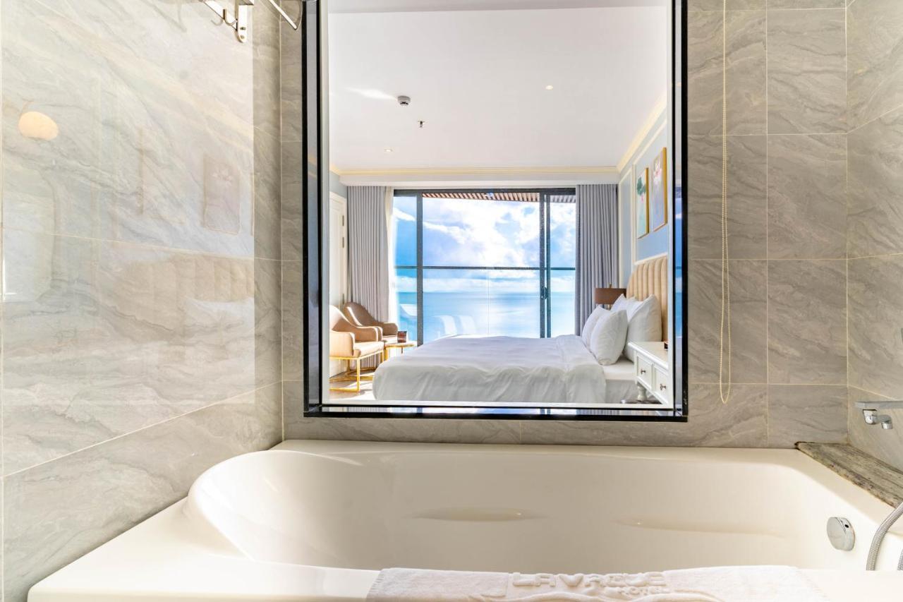 Hotel La Vague Nha Trang