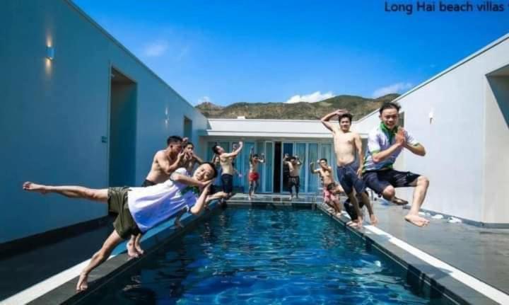 Oceanami Resort: Beachfront With Pool And Bbq In Long Lodge *