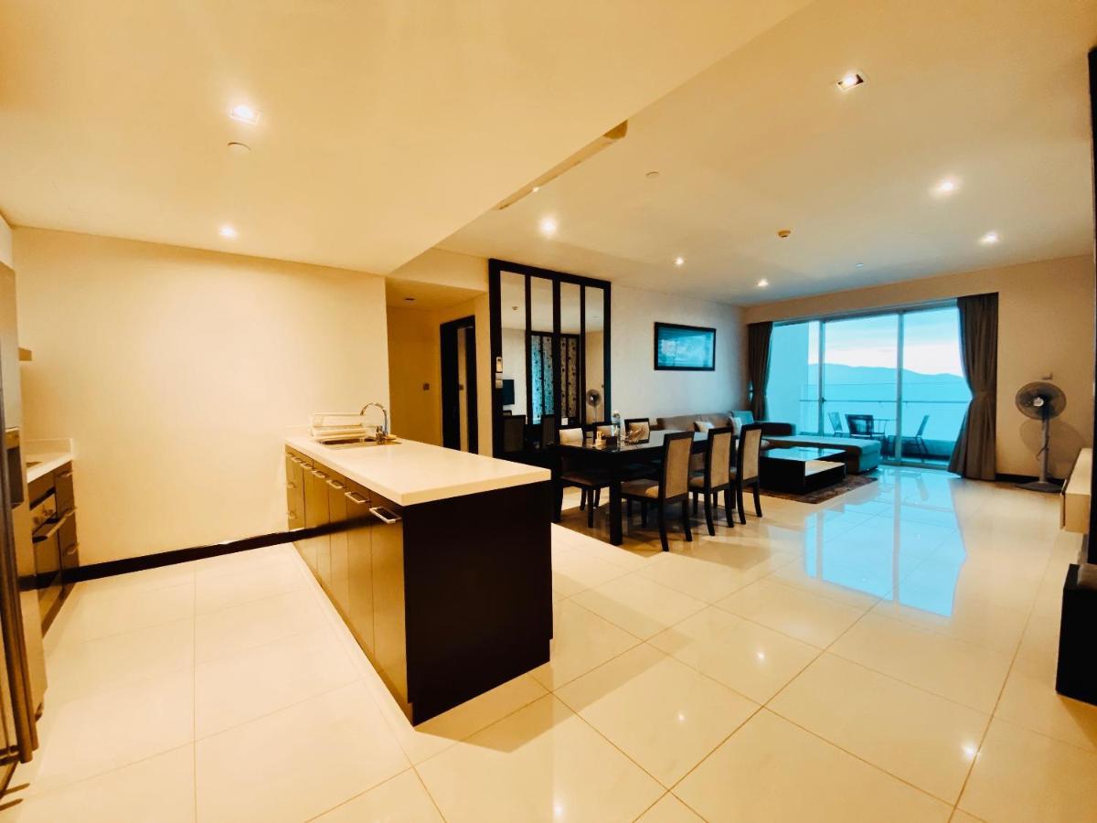 Apartment The Costa And Luxury 2 Bedrooms *