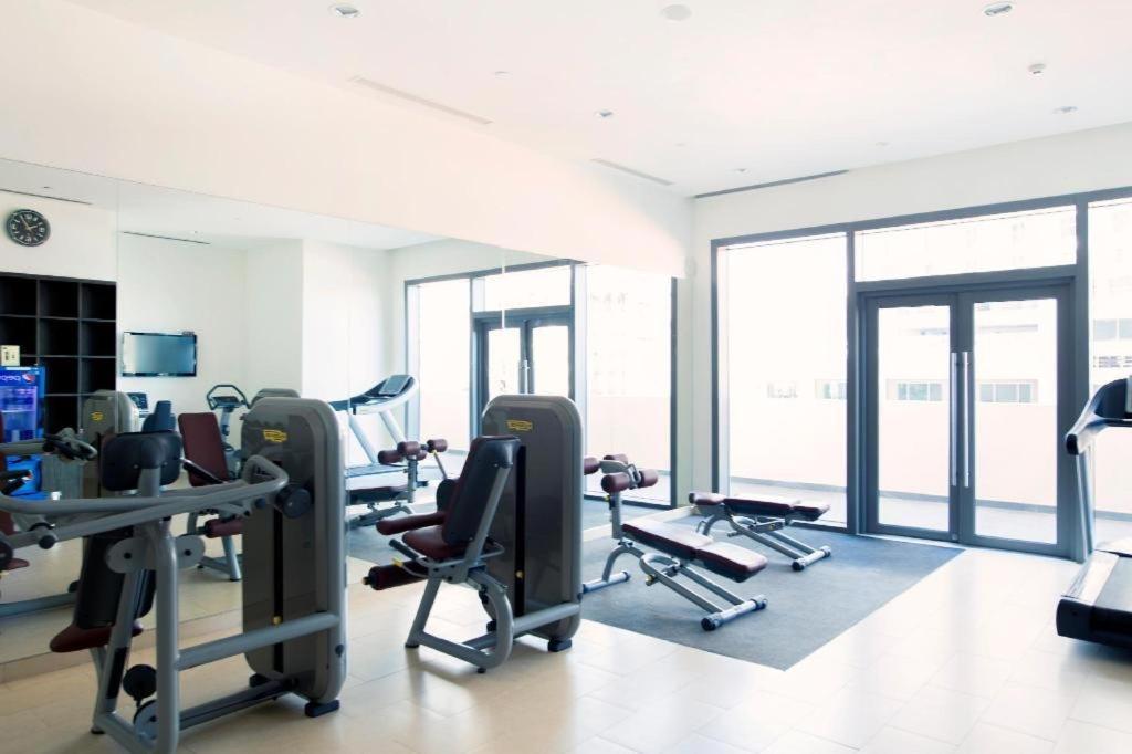 The Costa And Luxury 2 Bedrooms Apartment *