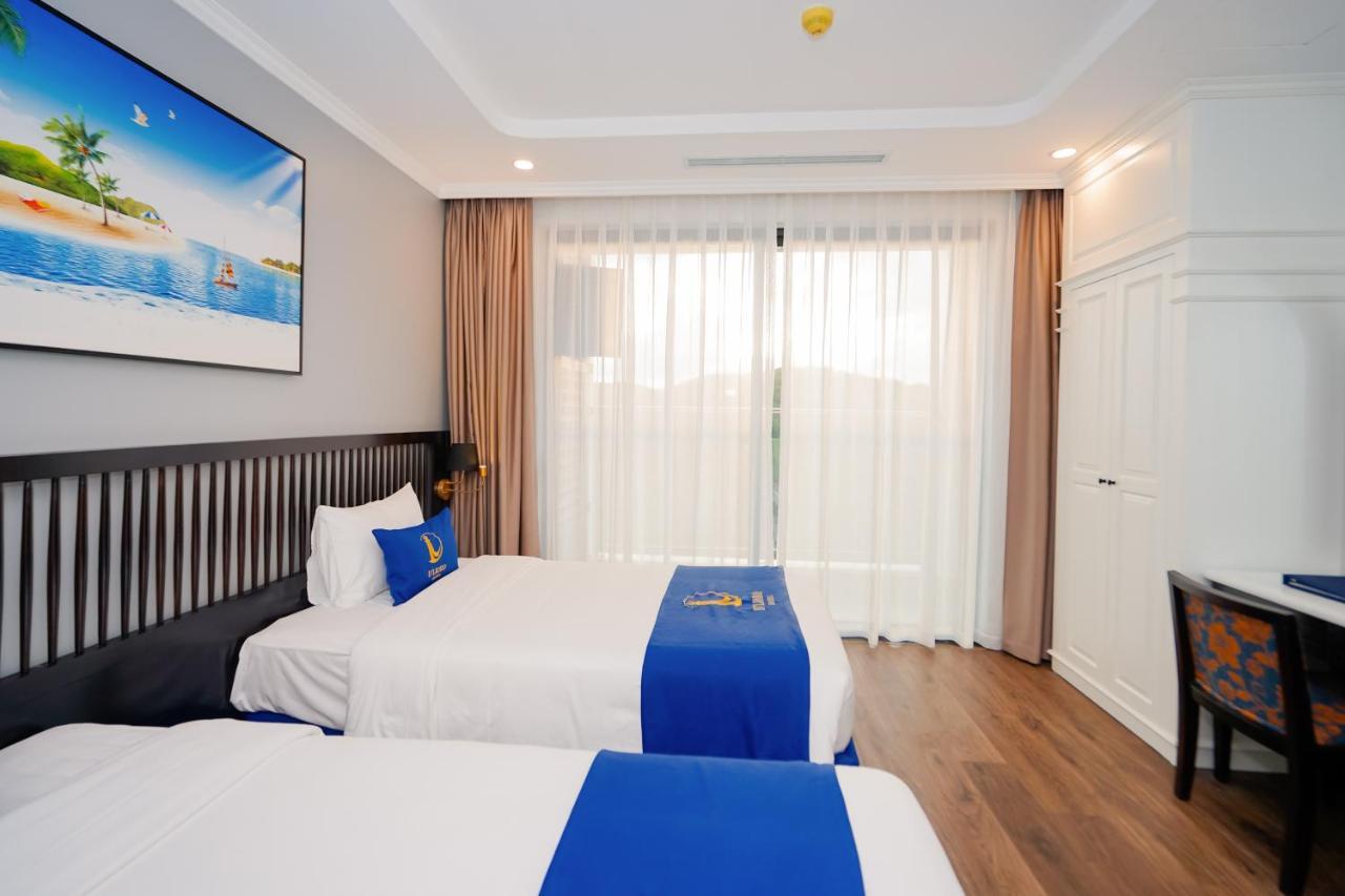 Hotel D'lioro & 5*