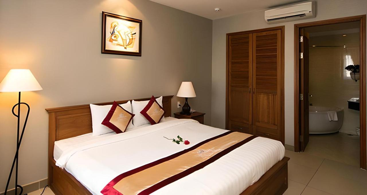 Hotel Reddoorz Premium White Lion Ho-Chi-Minh-Stadt