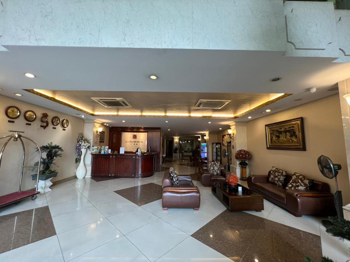 Reddoorz Premium White Lion Hotel