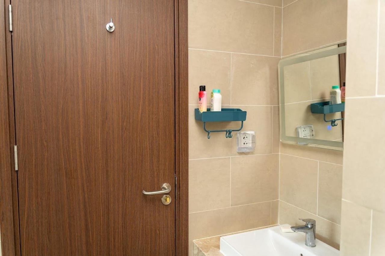 Nha Cua Mit - Csj Tower Apartment