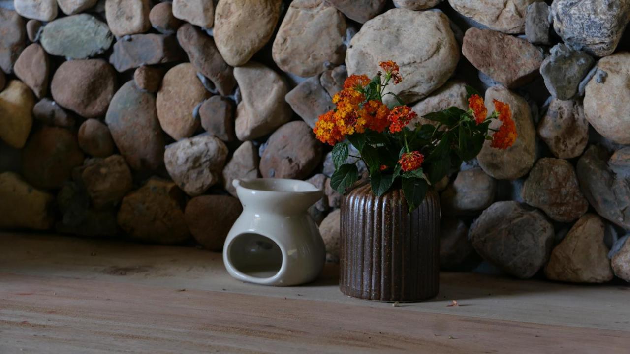 Nha Tan - And Tours Homestay Mai Chau