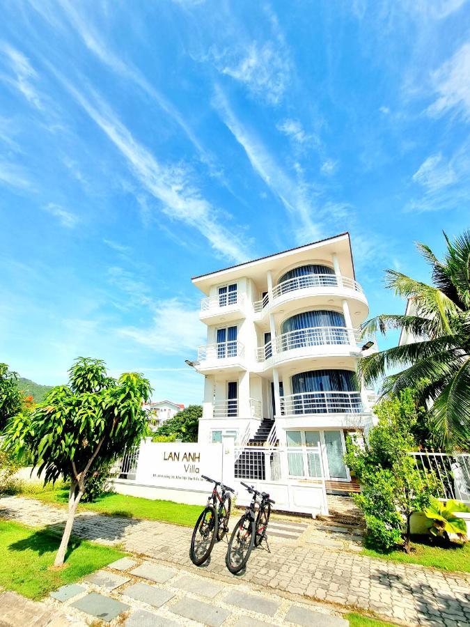 Lan Anh Villa: Oceanview Retreat With 7 Bedrooms Villa