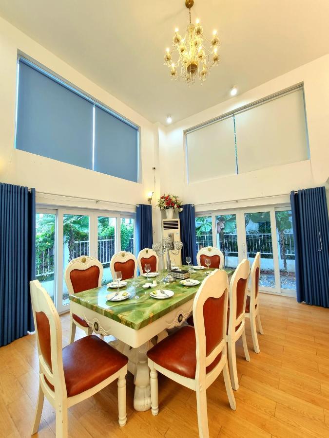 Lan Anh Villa: Oceanview Retreat With 7 Bedrooms *
