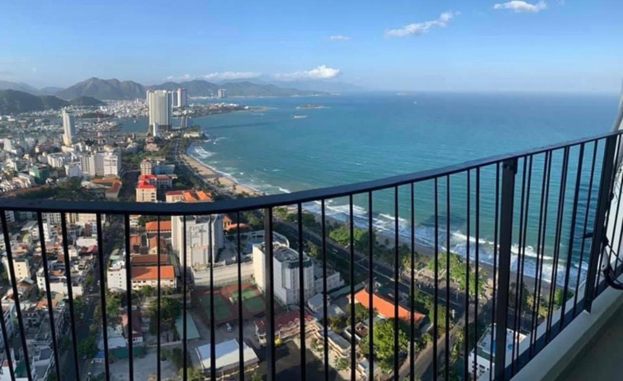 Gold Coast Luxury Apartment