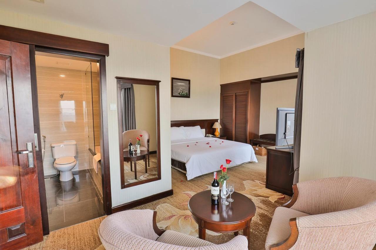 Saigon Hotel 4*