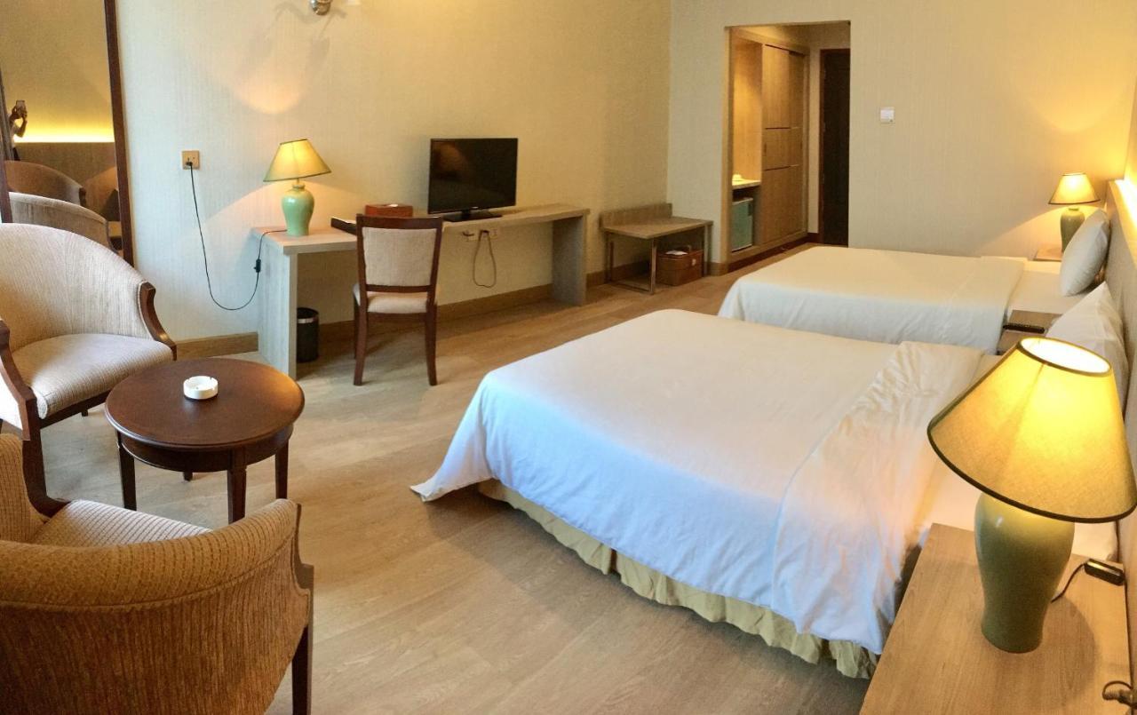 Saigon 4*