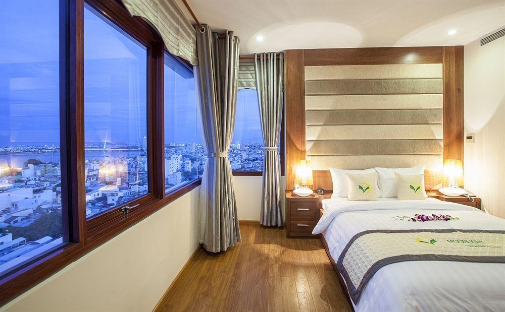 Moonlight & - Center, High Floor, Great Location & Great Views & Dragon Bridge Views Hotel Da Nang