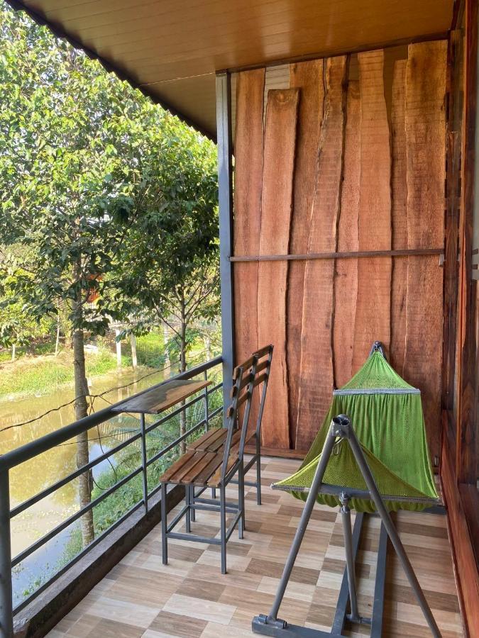 Rice Straw Lodge- Resort Quan Tom
