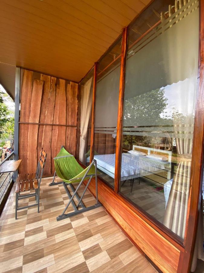 Resort Rice Straw Lodge-