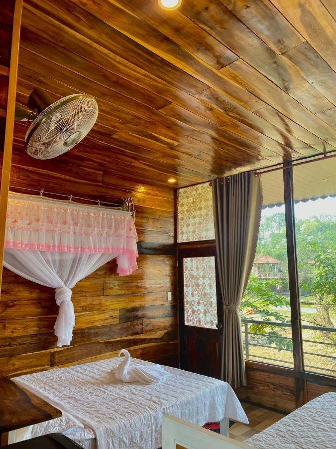 Rice Straw Lodge- *