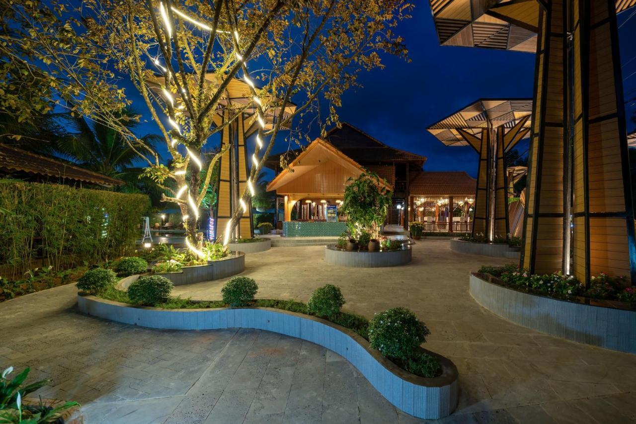 Elwood Premier Resort Phu Quoc Resort 4*