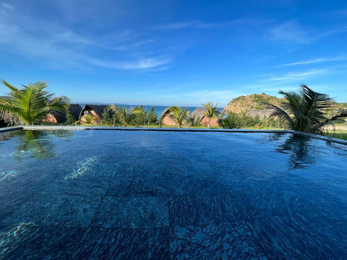 Hoa Loi Resort, Song Cau-phu Yen Song Cau