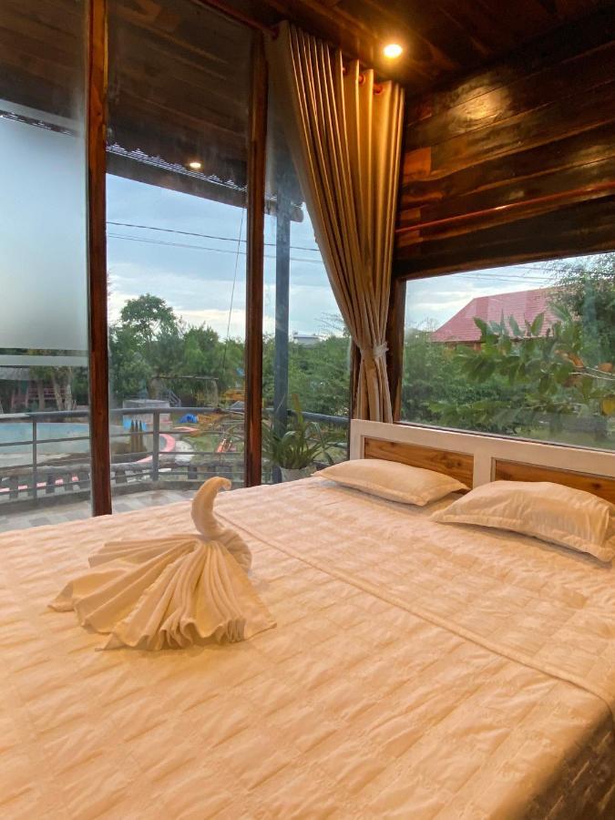 Resort Rice Straw Lodge- Quan Tom