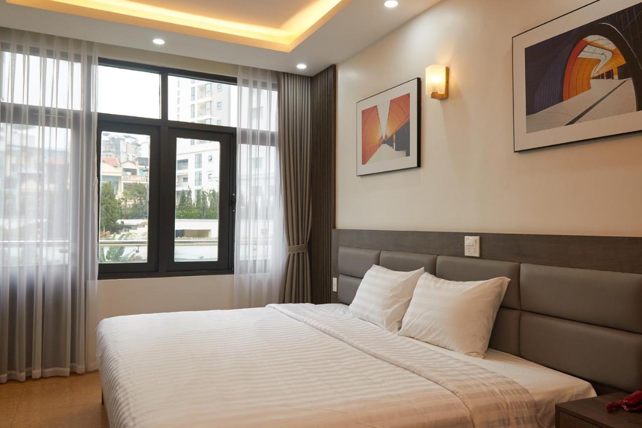 Nam Hotel *