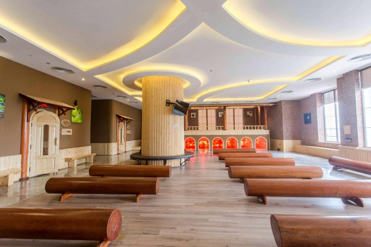 Wyndham Golden Bay Hotel Da Nang